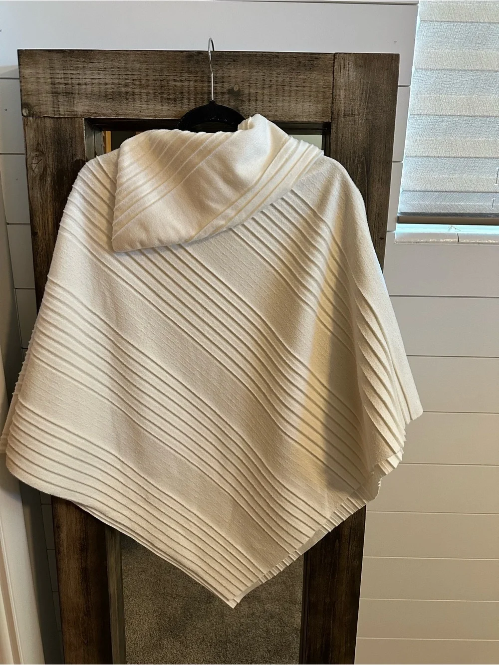 Le Mode Cream Fleece Poncho Cape Wrap Textured Button Cowl Neck One Size Cottage